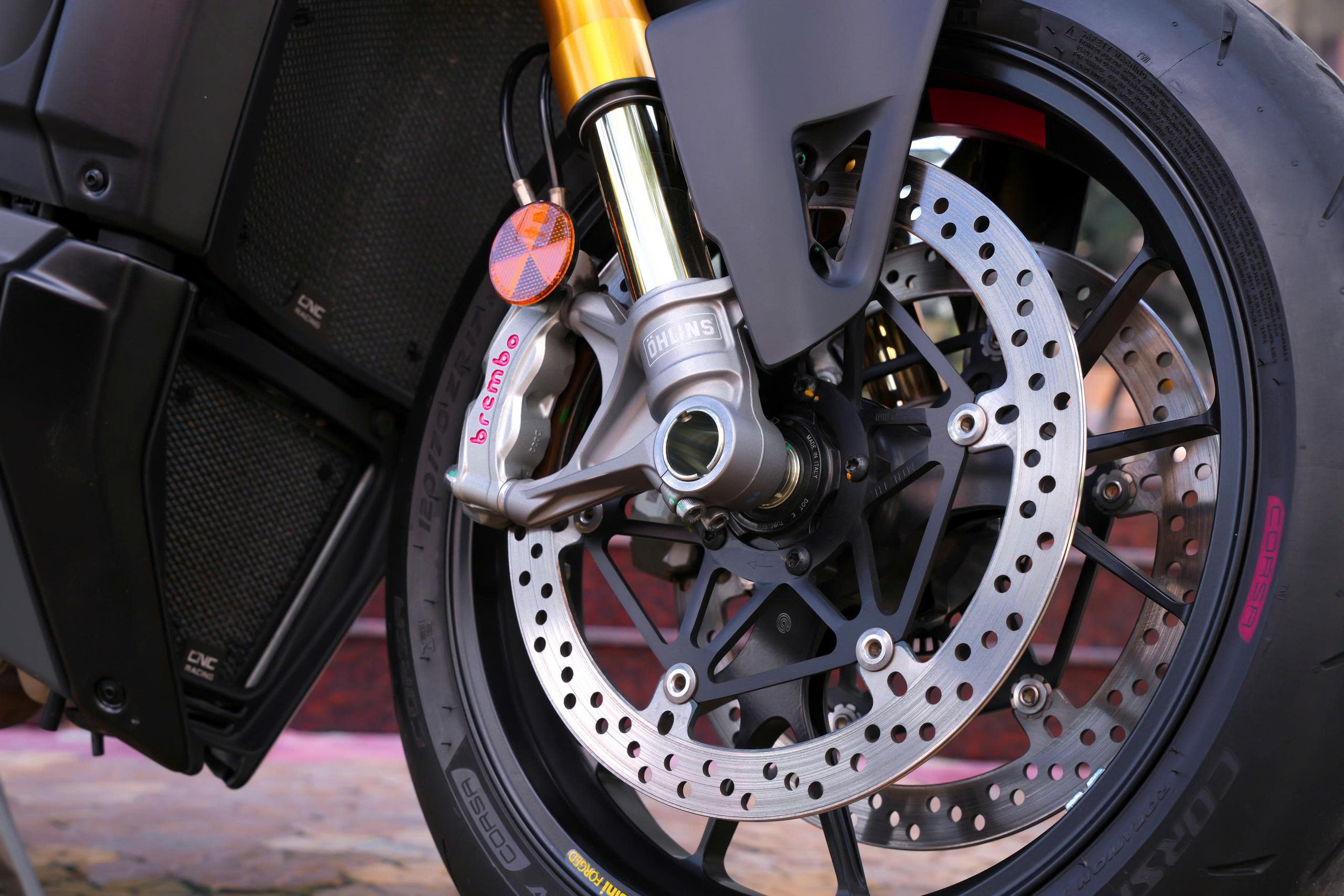 Phanh Brembo Ducati Streetfighter V4 S 2024