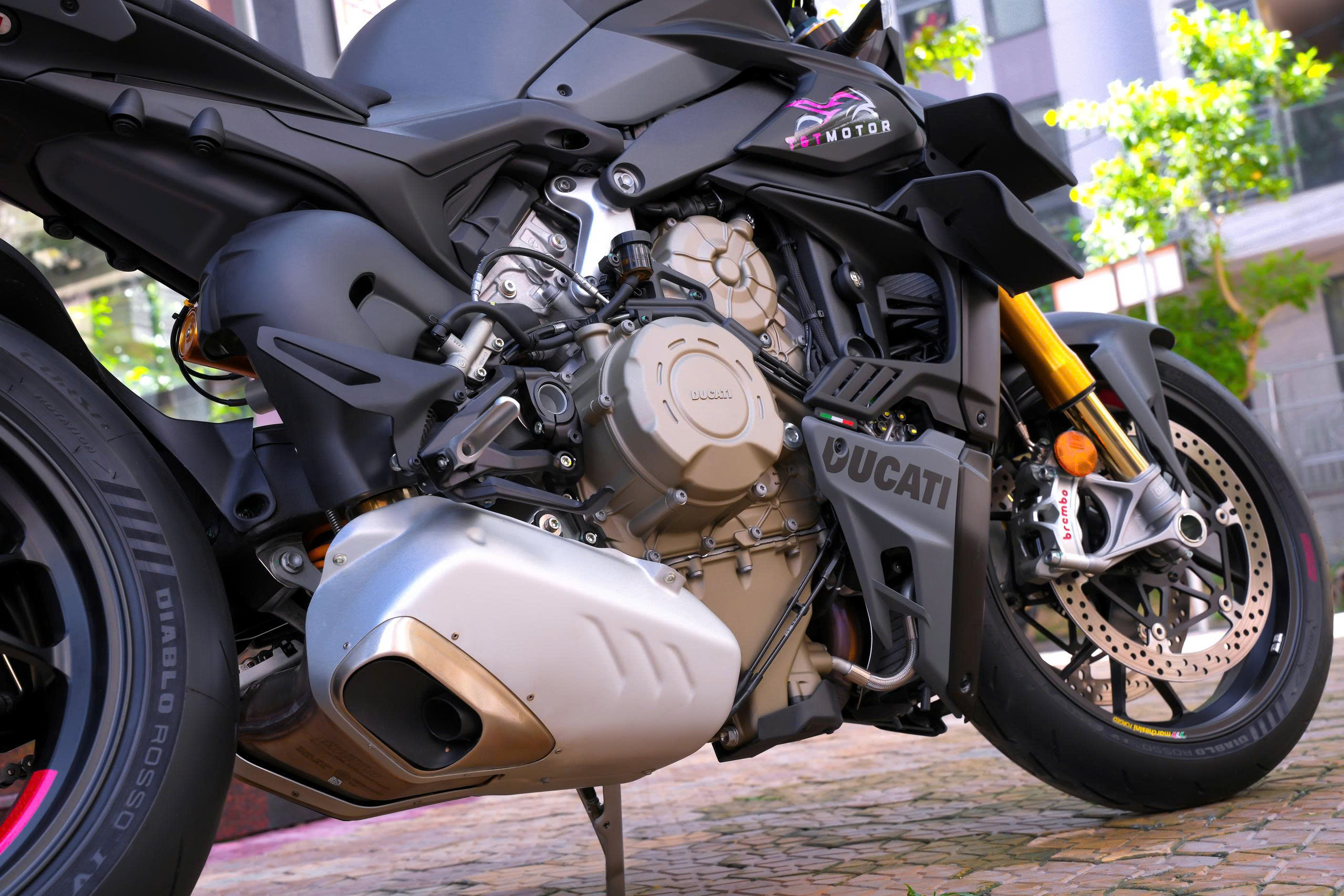 Chi tiết Ducati Streetfighter V4 S 2024 động cơ V4