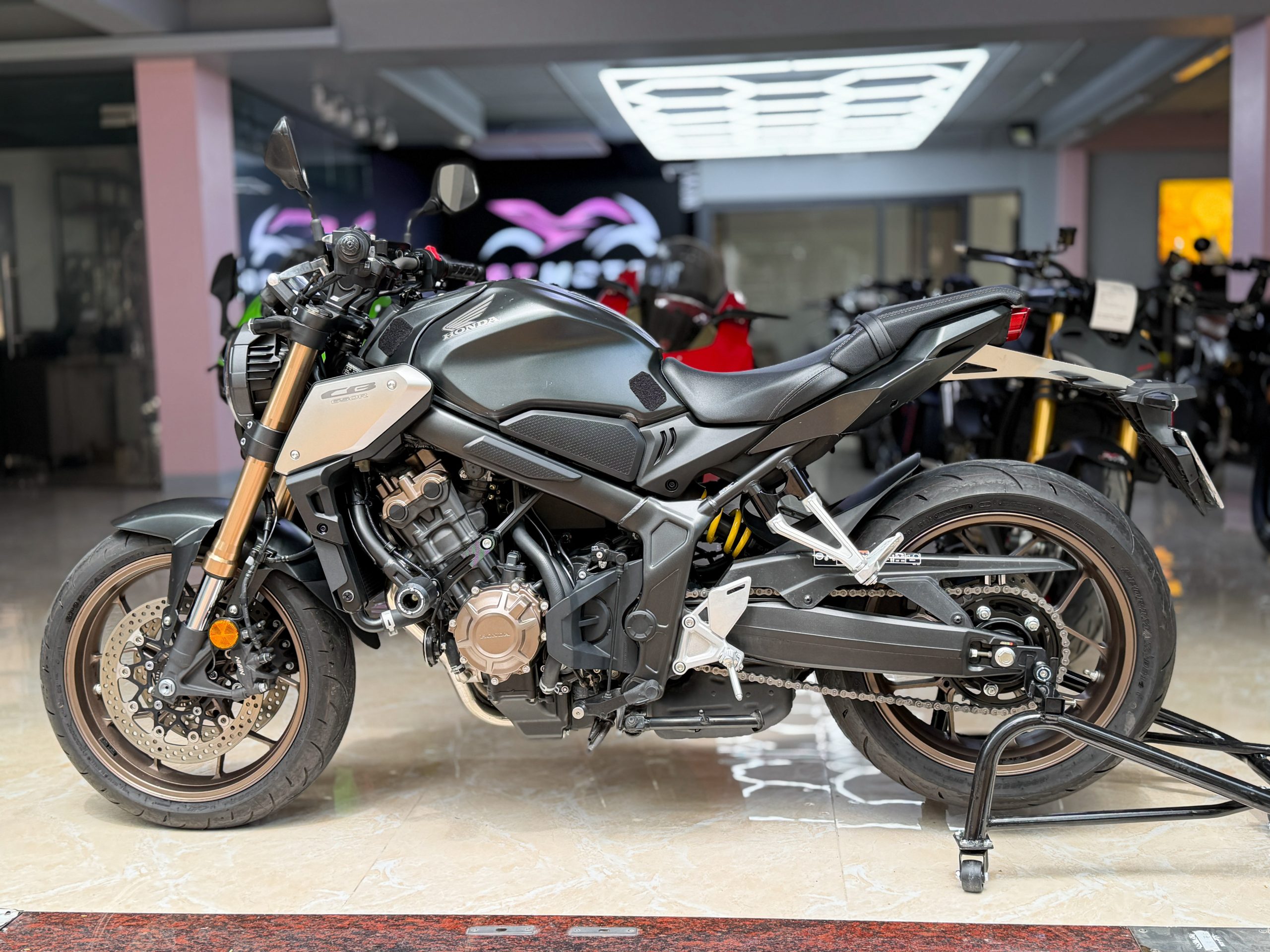 Honda CB650R 2021 - Ảnh 7