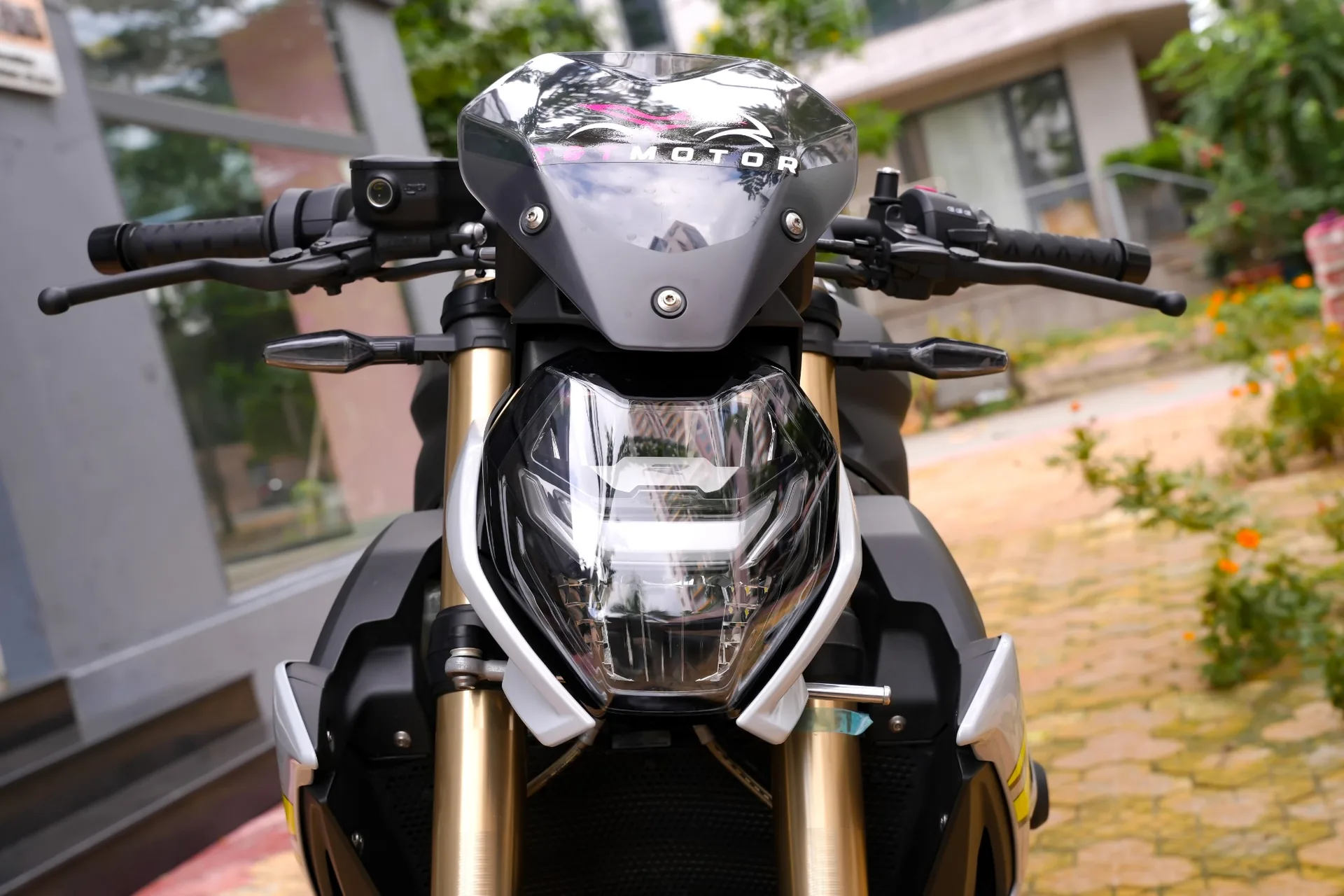Đèn trước BMW S1000R 2023