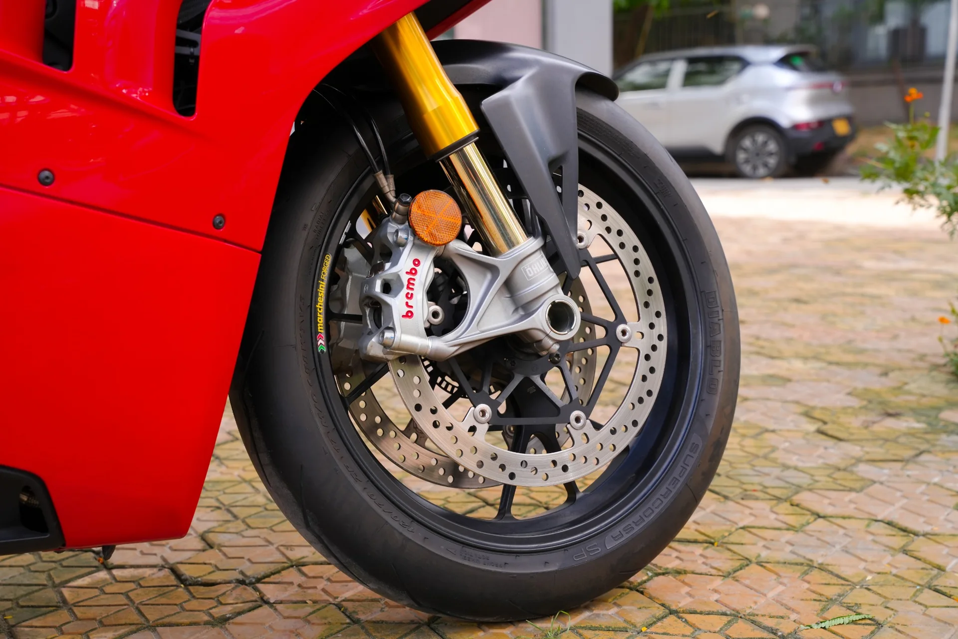 Phanh Brembo trước Ducati Panigale V4 S 2023