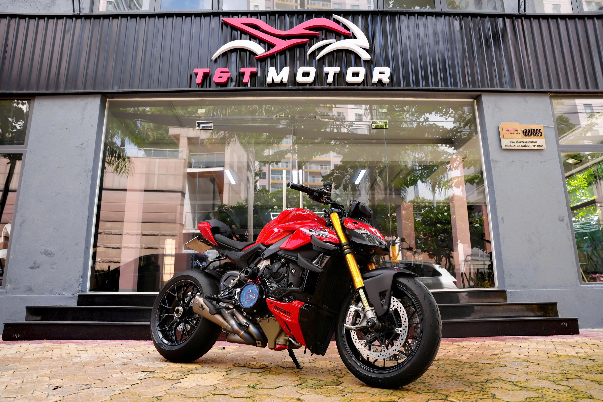 Ducati Streetfighter V4 S 2022 màu đỏ tại T&T Motor