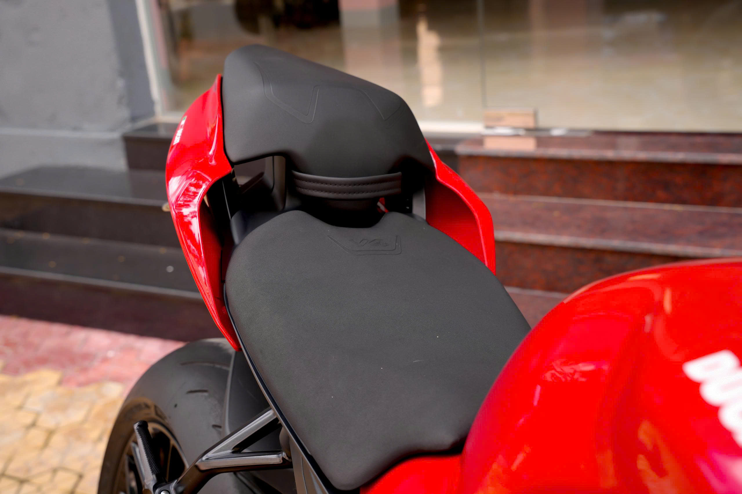 Yên Ducati Streetfighter V4 S 2022