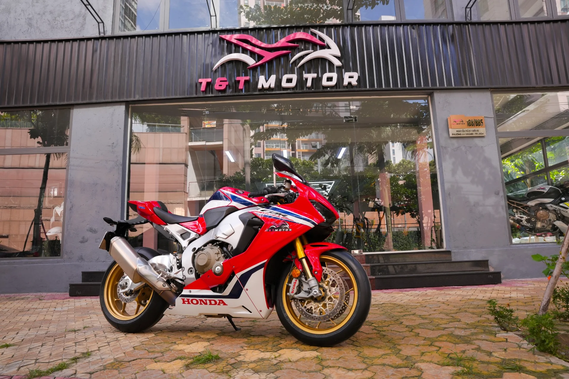 Honda CBR1000RR Fireblade SP 2019 tại showroom T&T Motor