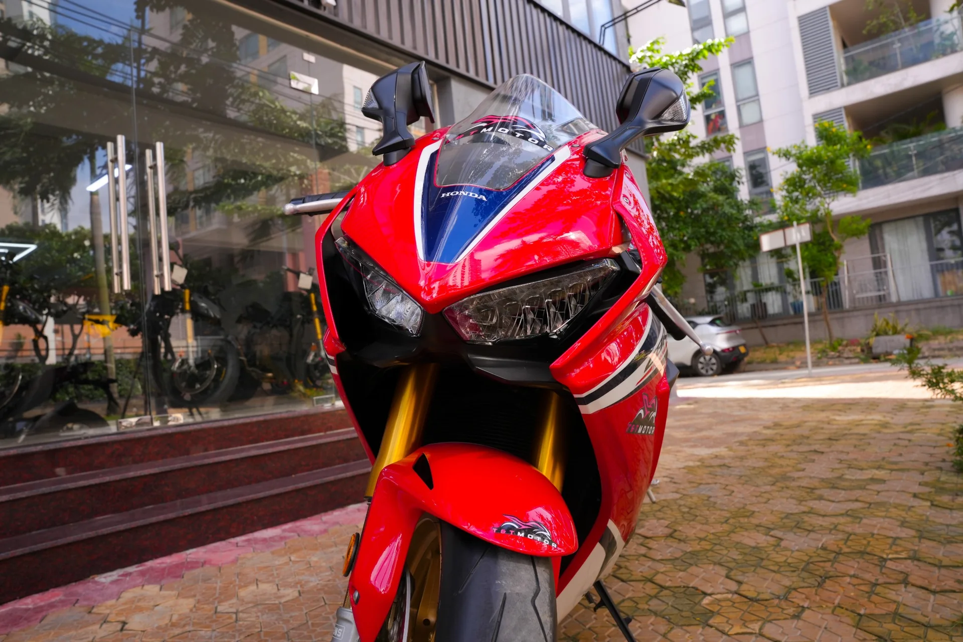 Đầu xe Honda CBR1000RR SP 2019 HRC Tricolor