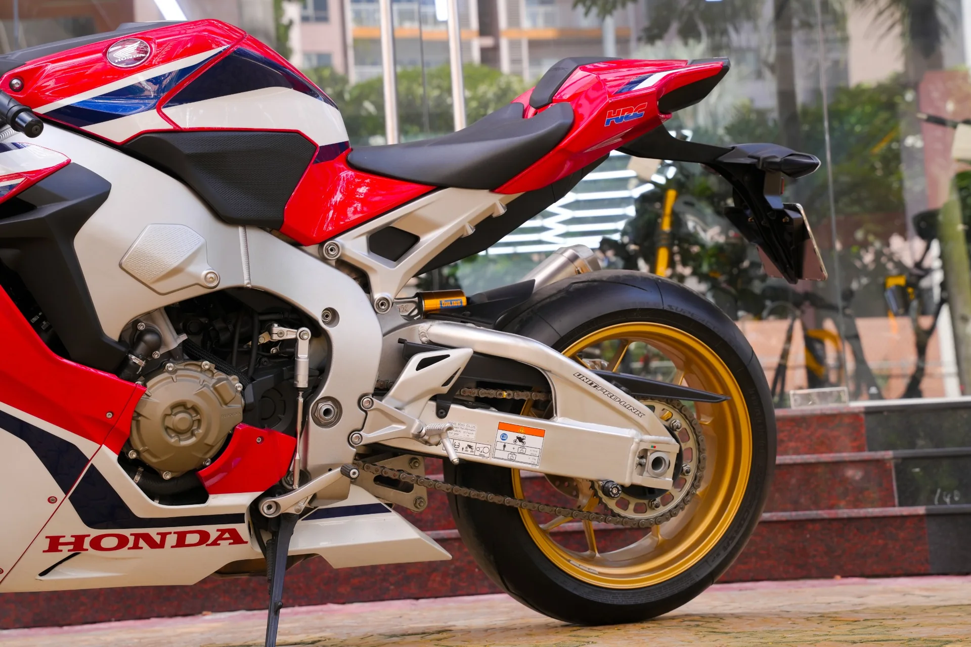 Đuôi xe mâm vàng Honda CBR1000RR SP 2019