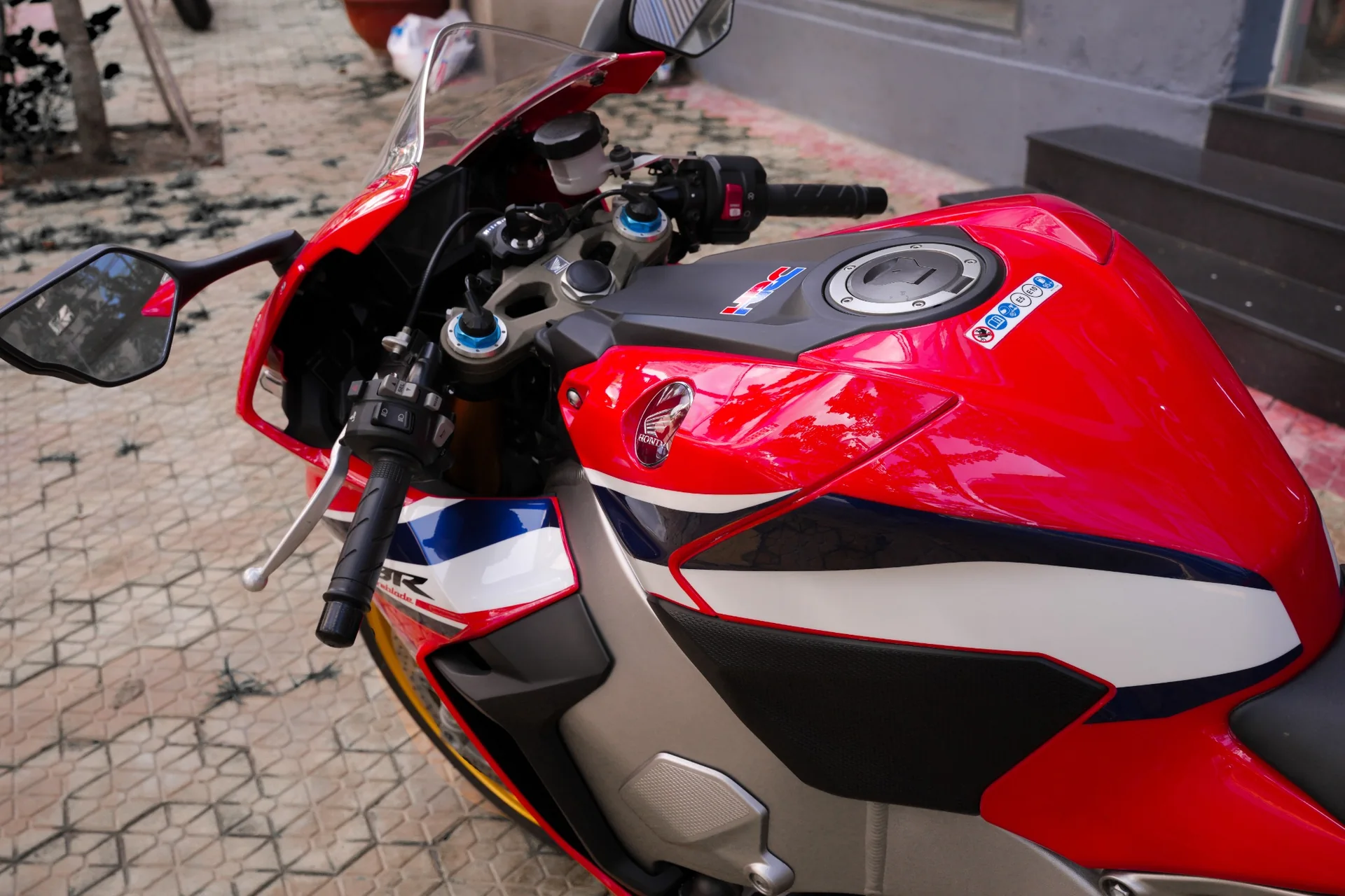 Honda CBR1000RR Fireblade SP 2019 HRC Tricolor tại T&T Motor