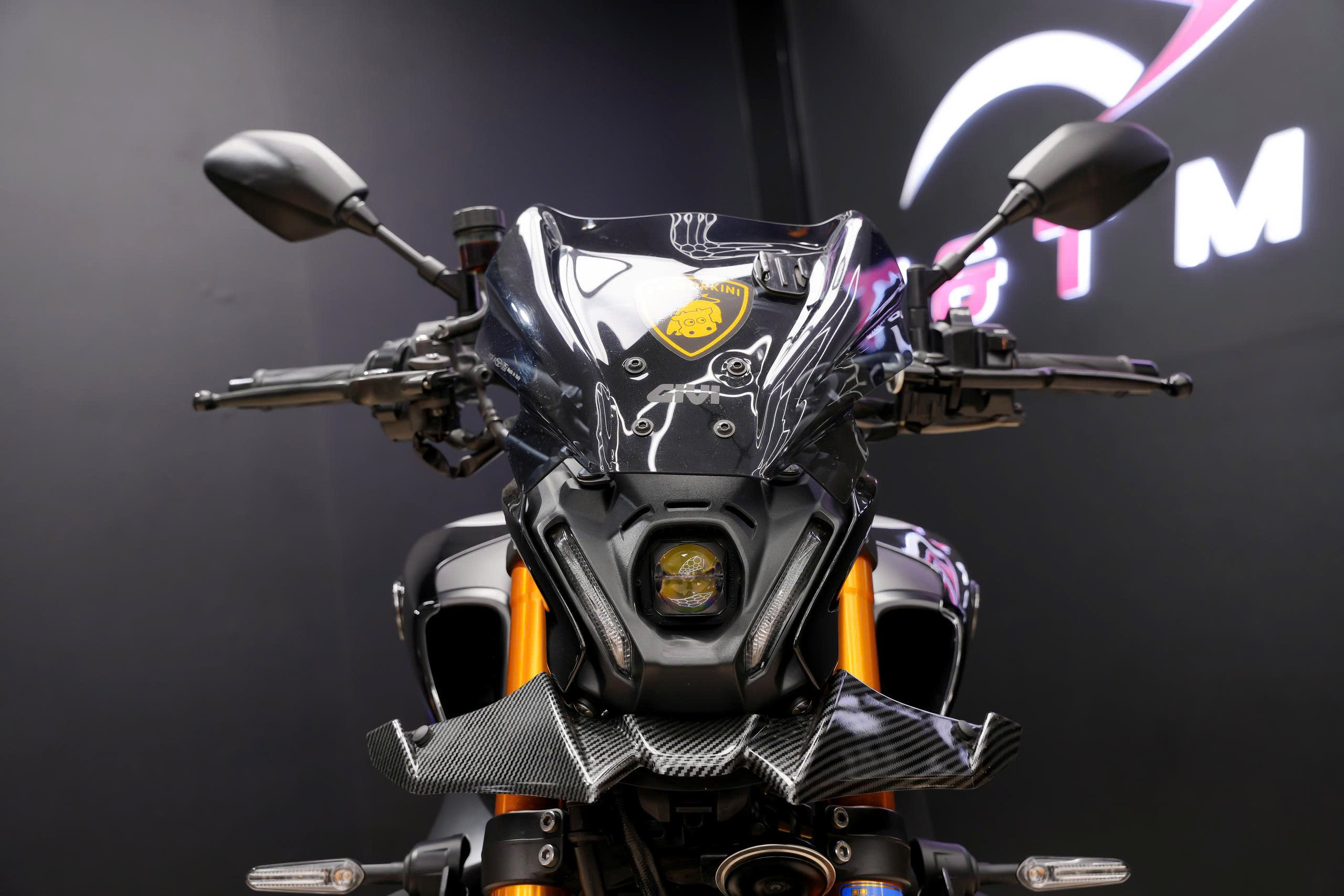 Yamaha MT-09 SP 2022 góc trước